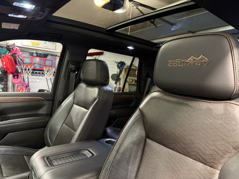 Used 2021 Chevrolet Tahoe High Country image 12