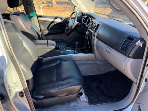 Used 2003 Toyota 4Runner Sport image 17