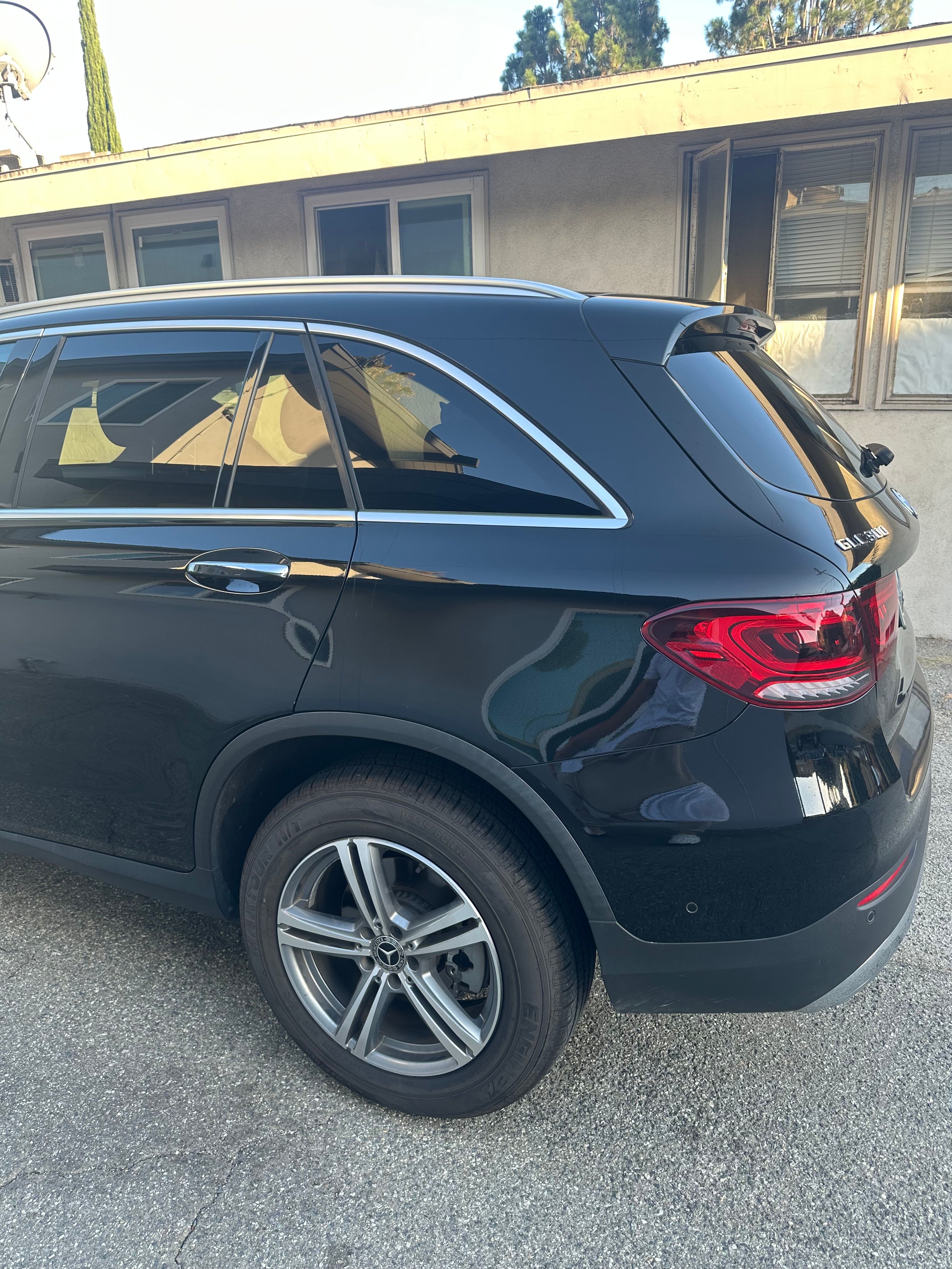 Used 2021 Mercedes-Benz GLC 300 image 8