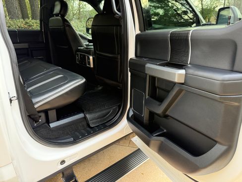 Used 2018 Ford F250 Platinum w/ Platinum Ultimate Package image 10