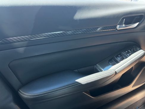 Used 2025 Nissan Altima 2.5 SV image 15