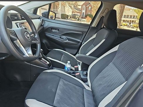 Used 2020 Nissan Versa SV image 13
