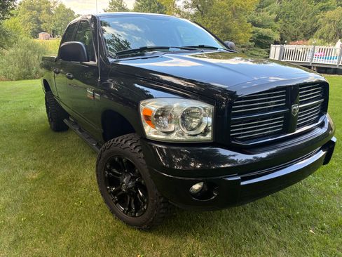 Used 2009 Dodge Ram 2500 Truck SLT w/ Sport Group AWD/4WD image 9