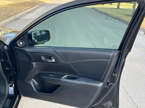 Used 2015 Honda Accord EX-L image 10