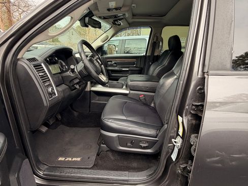 Used 2016 RAM 2500 Laramie w/ Convenience Group image 8