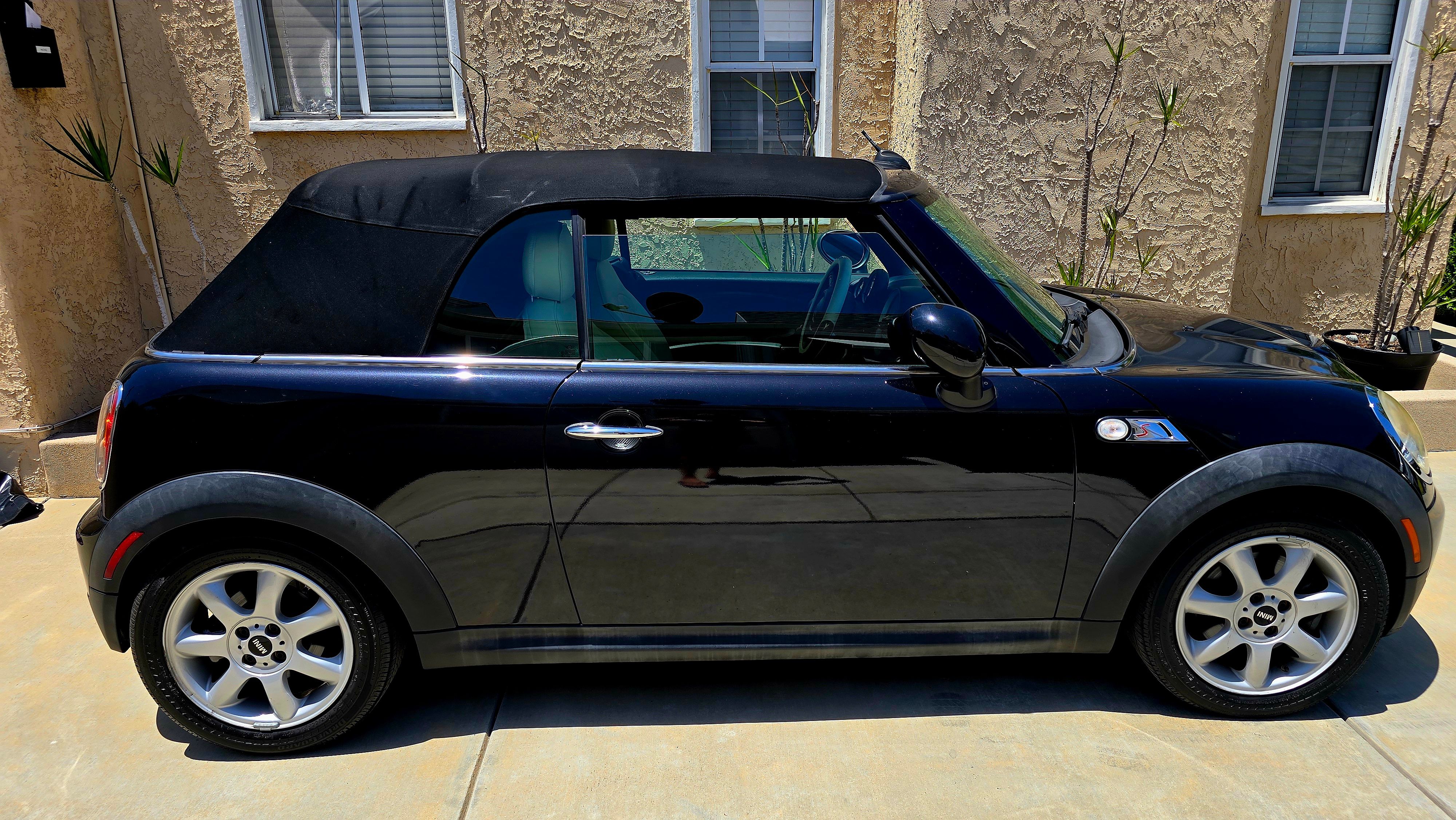 Used 2009 MINI Cooper S FWD image 2