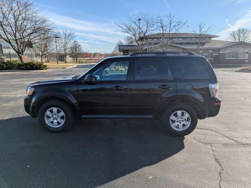 Used 2010 Mercury Mariner 2WD image 10