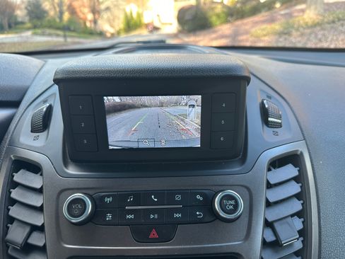 Used 2020 Ford Transit Connect XL image 12