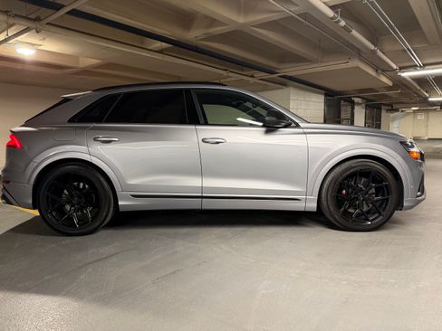 Used 2021 Audi SQ8 Prestige image 5