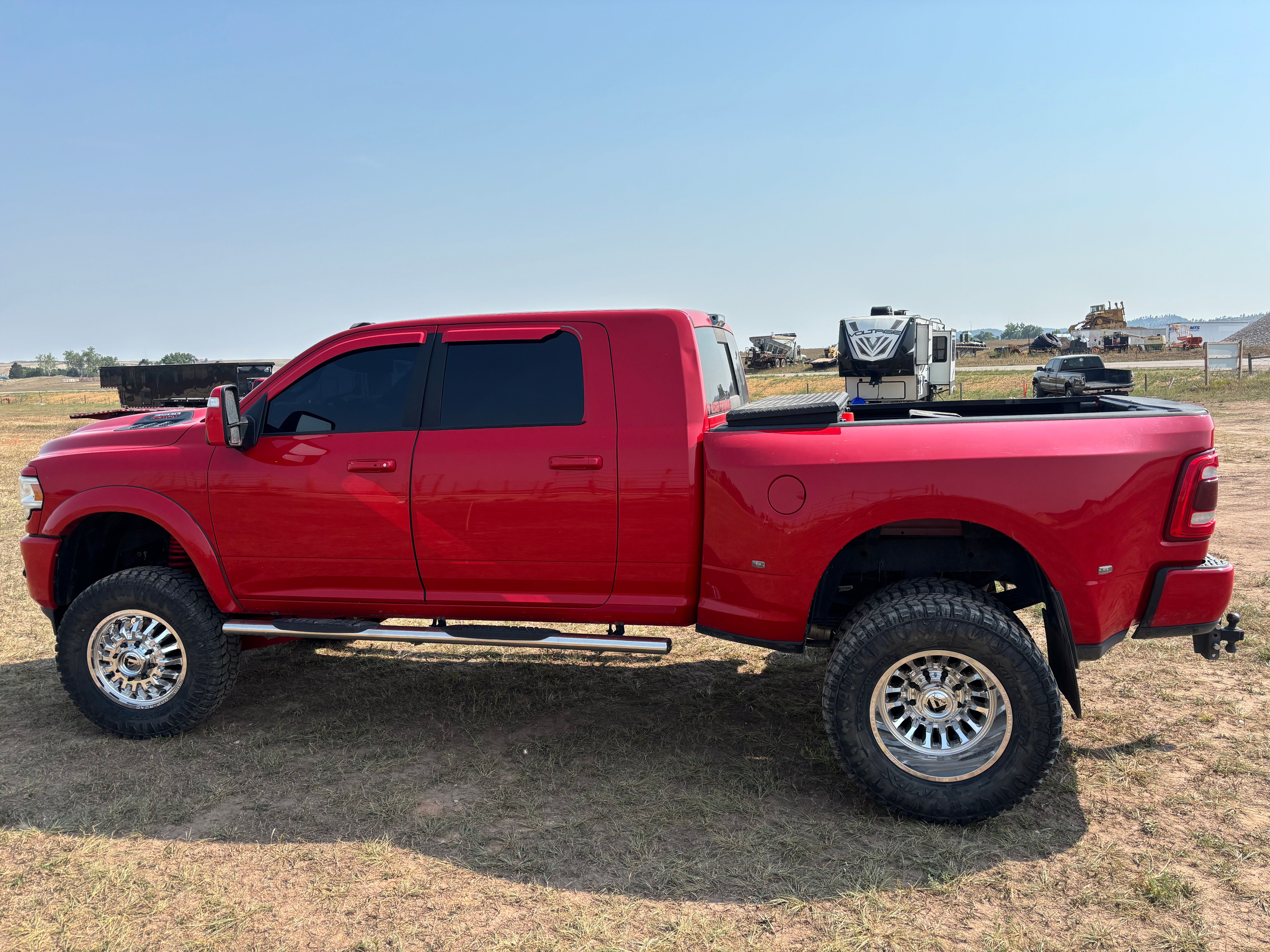Used 2023 RAM 3500 Laramie AWD/4WD image 5