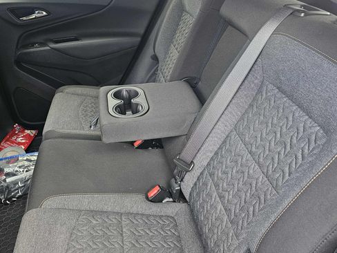 Used 2022 Chevrolet Equinox LT image 14