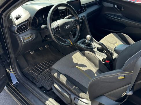 Used 2019 Hyundai Veloster Turbo R-Spec image 6