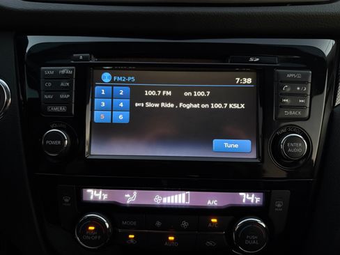 Used 2014 Nissan Rogue SL w/ SL Premium Package FWD image 22