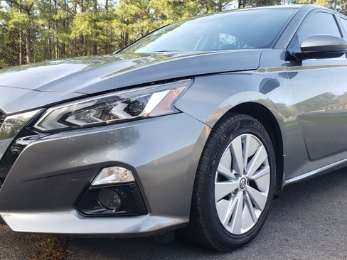 Used 2020 Nissan Altima 2.5 SV image 10