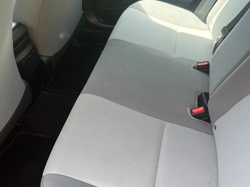 Used 2015 Toyota Corolla L image 14