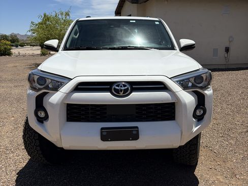 Used 2022 Toyota 4Runner SR5 Premium AWD/4WD image 6