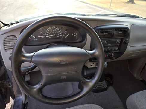 Used 2000 Ford Ranger 2WD Regular Cab image 23
