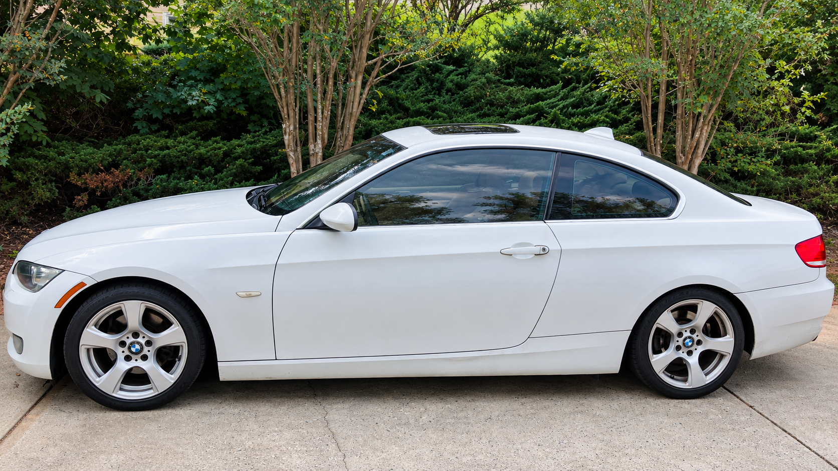 Used 2008 BMW 328i Coupe RWD image 2