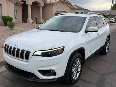 Used 2020 Jeep Cherokee Latitude Plus w/ Advanced Safety Group FWD image 4