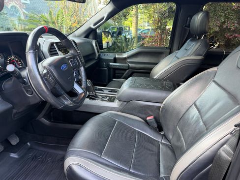 Used 2018 Ford F150 Raptor w/ Equipment Group 802A Luxury image 16