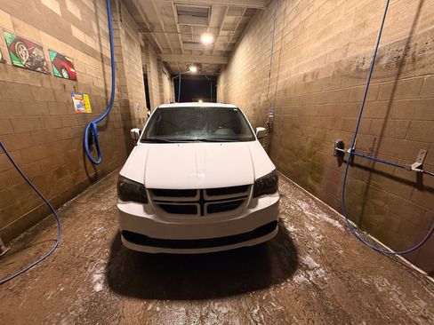 Used 2019 Dodge Grand Caravan GT image 5