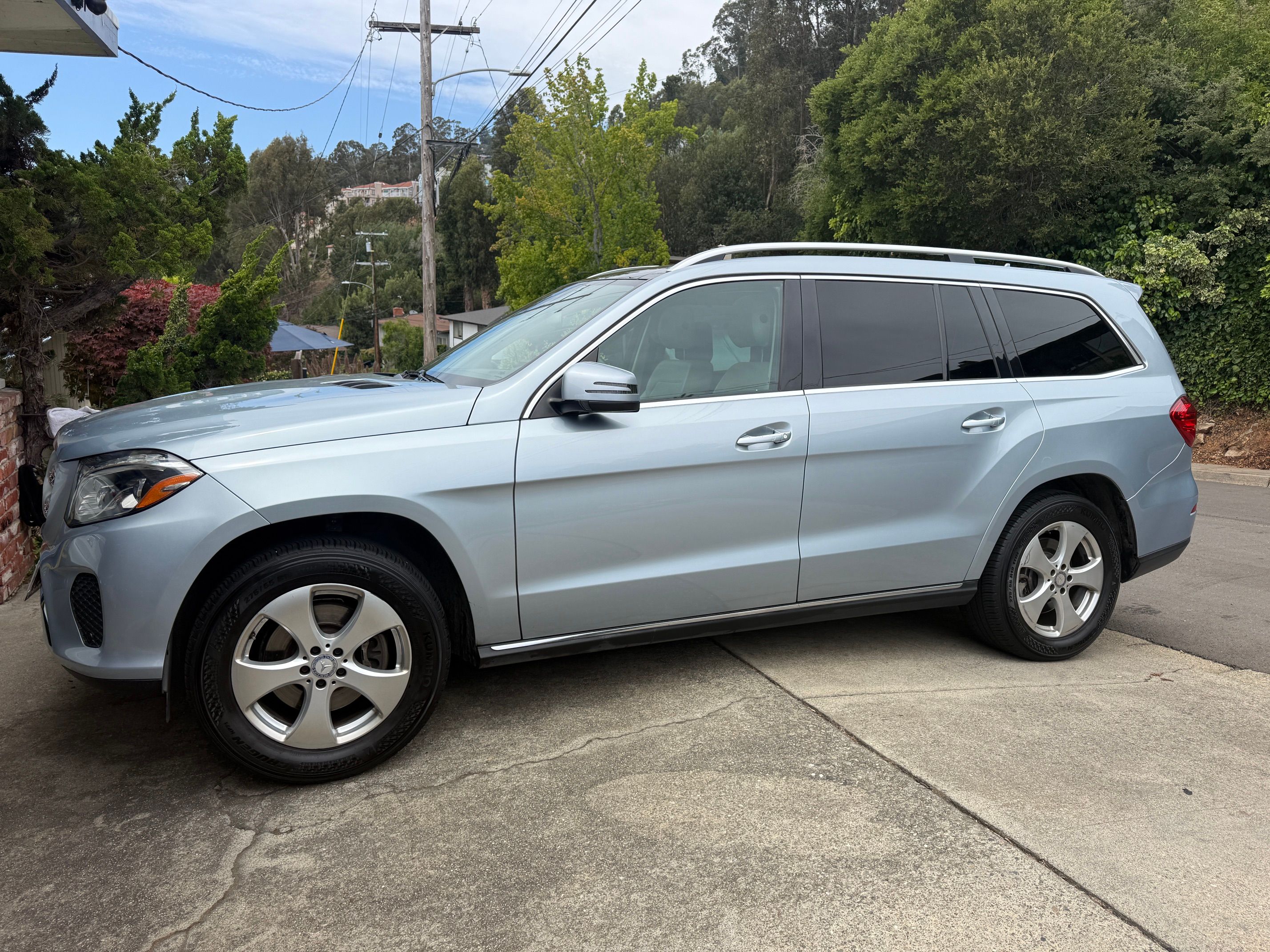 Used 2017 Mercedes-Benz GLS 450 4MATIC image 1