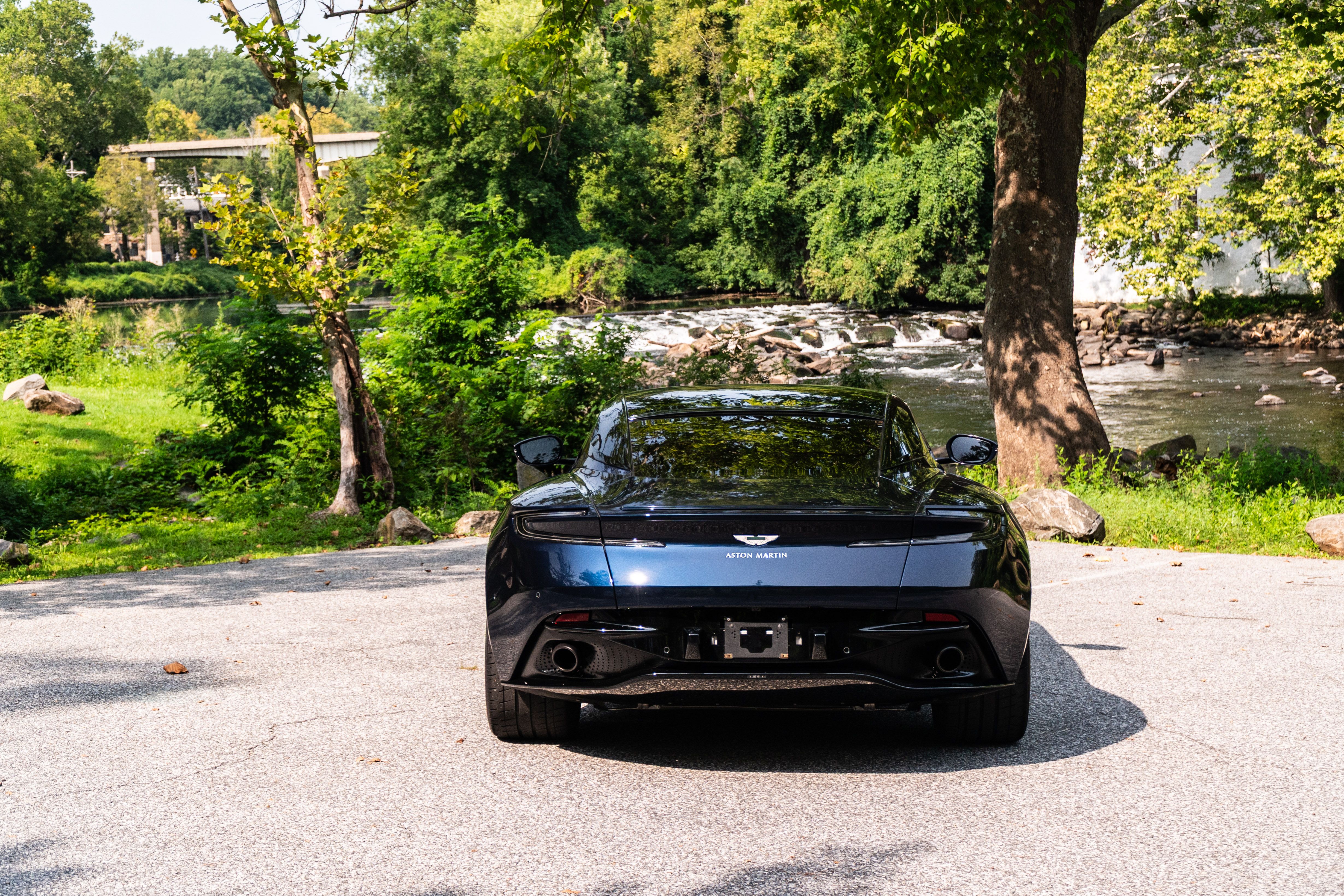 Used 2019 Aston Martin DB11 AMR RWD image 17