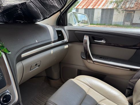 Used 2013 GMC Acadia Denali image 14