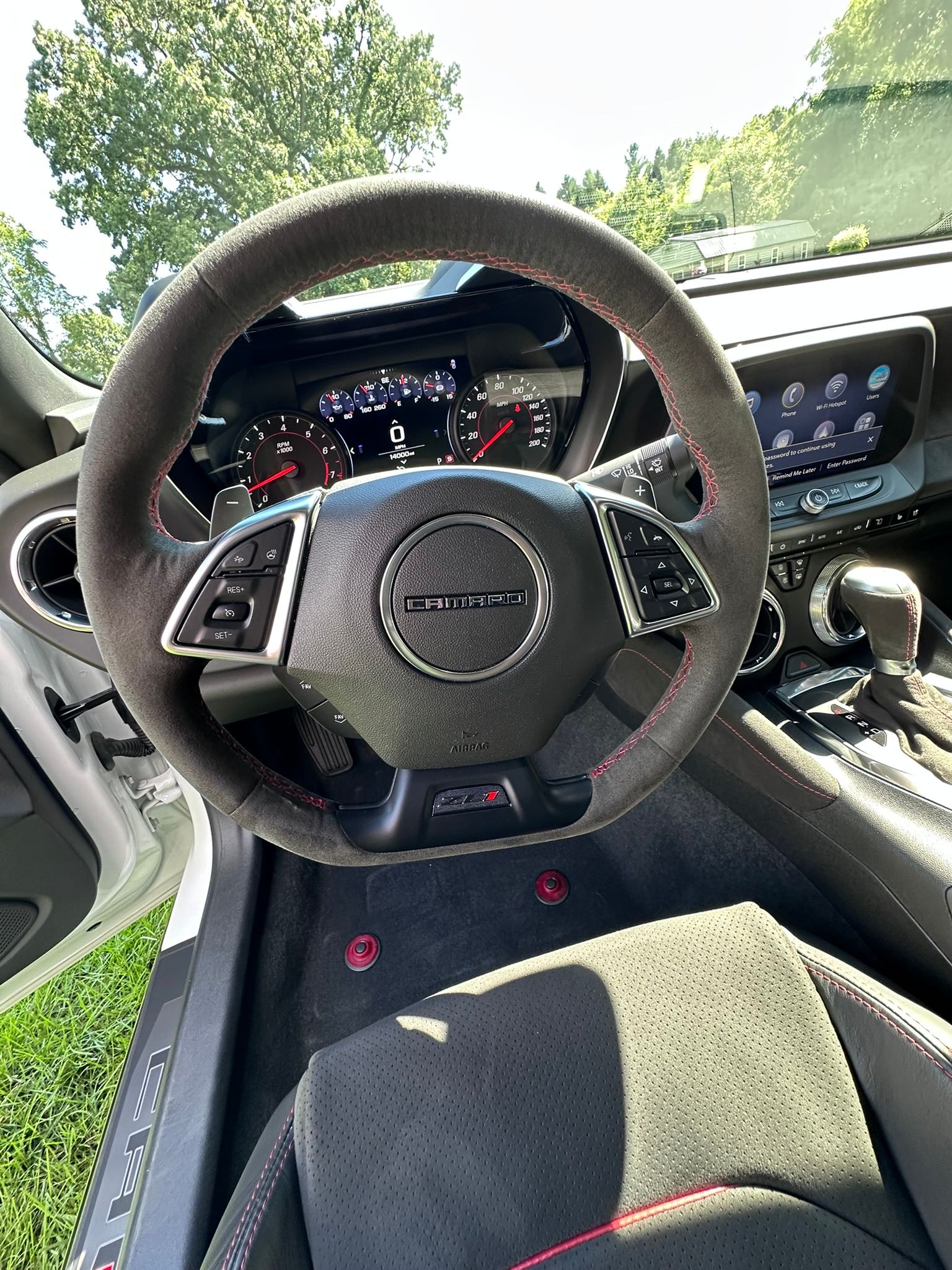 Used 2019 Chevrolet Camaro ZL1 RWD image 12