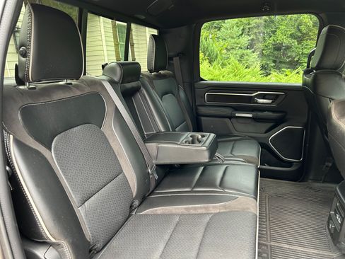 Used 2023 RAM 1500 Laramie AWD/4WD image 18