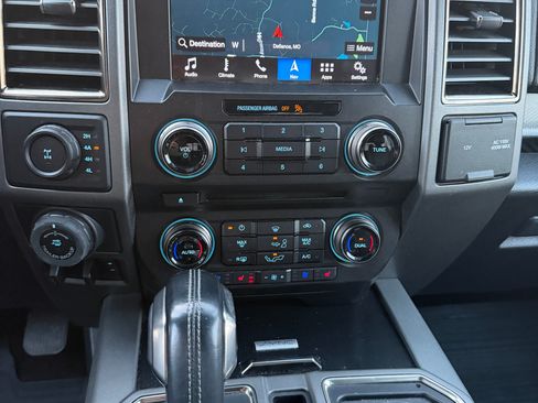 Used 2018 Ford F150 Raptor w/ Equipment Group 802A Luxury image 18