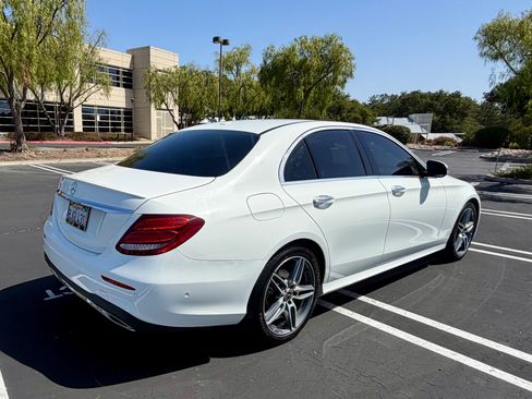 Used 2019 Mercedes-Benz E 300 image 12