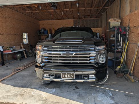 Used 2022 Chevrolet Silverado 3500 High Country w/ LPO, Dark Essentials Package image 4