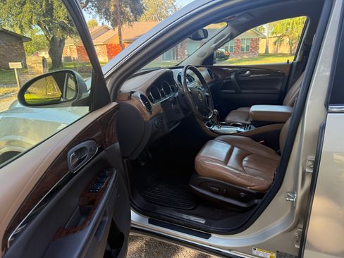 Used 2015 Buick Enclave Premium image 8