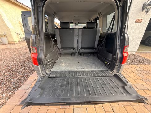 Used 2005 Honda Element LX image 14