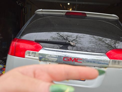 Used 2011 GMC Terrain SLE FWD image 4
