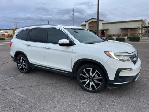 Used 2020 Honda Pilot Touring image 2