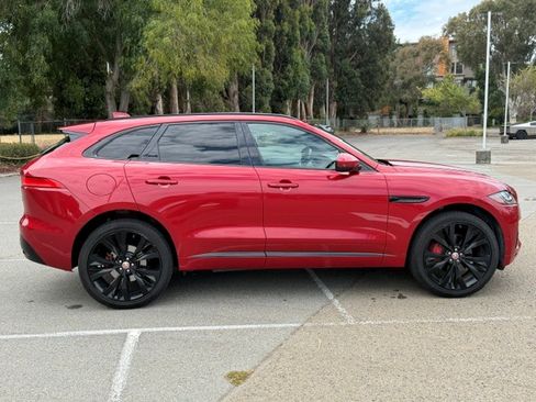 Used 2018 Jaguar F-PACE S AWD/4WD image 4