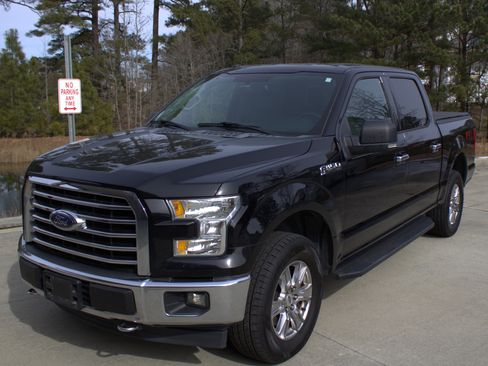 Used 2017 Ford F150 XLT w/ Equipment Group 302A Luxury image 1