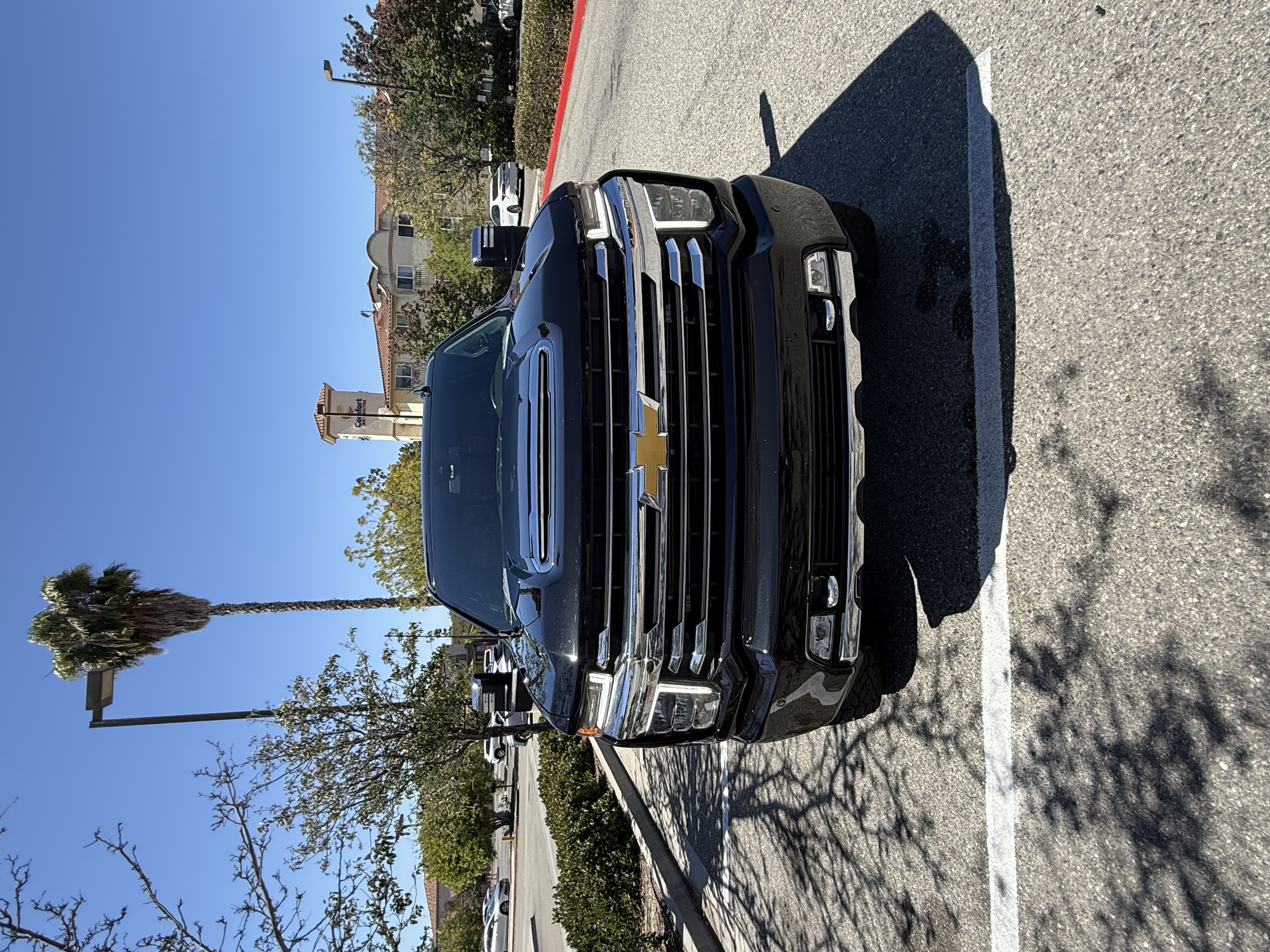 Used 2022 Chevrolet Silverado 2500 High Country w/ Safety Package II AWD/4WD image 9