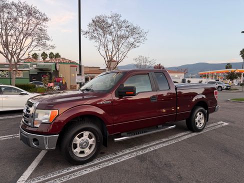 Used 2010 Ford F150 XLT image 2