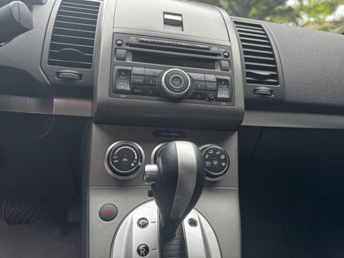 Used 2011 Nissan Sentra 2.0 S image 8