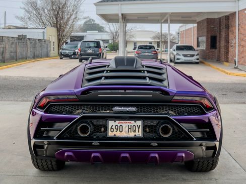 Used 2024 Lamborghini Huracan Sterrato image 12