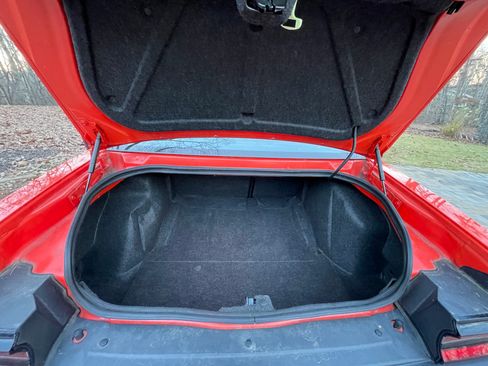 Used 2018 Dodge Challenger R/T image 17