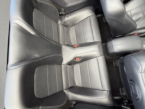 Used 2019 Ford Mustang Premium image 13