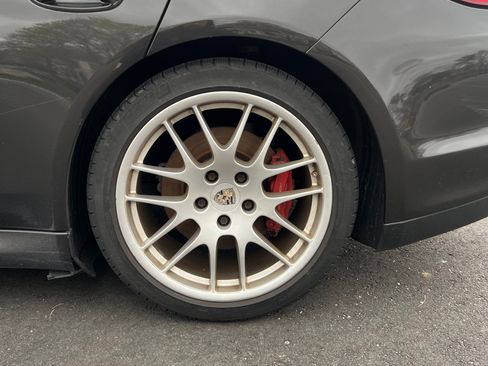 Used 2011 Porsche Panamera Turbo image 11