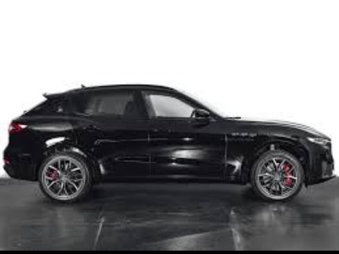 Used 2020 Maserati Levante GranSport image 1