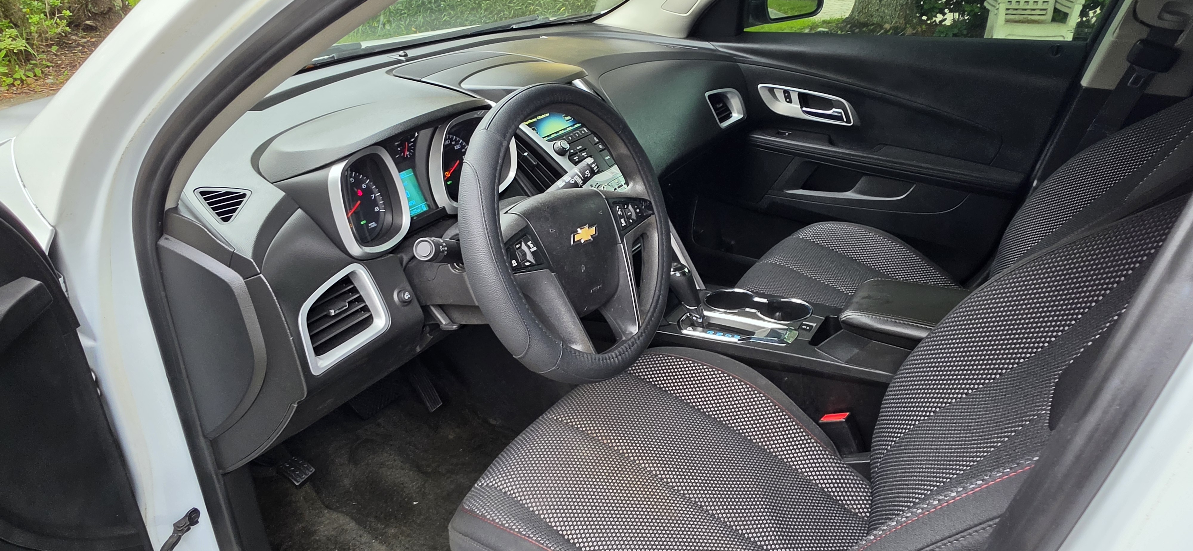 Used 2017 Chevrolet Equinox LS FWD image 14
