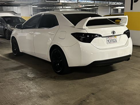 Used 2016 Toyota Corolla LE image 6