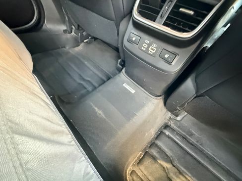 Used 2023 Subaru Outback Limited XT image 13